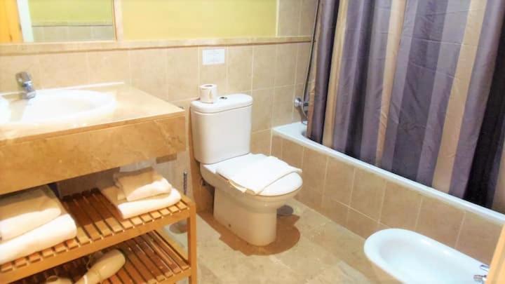 Apartamento Espacioso Muy Tranquilo Con Piscinas Y Jardines Cercano A La Playa Εστεπόνα Εξωτερικό φωτογραφία